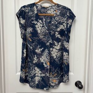Les Serein Navy Short Sleeve Floral Blouse with Cap Sleeves
